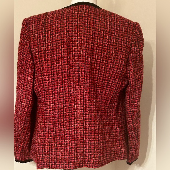 Alfred Dunner Petite Red and Black Tweed Open-Front Blazer - Picture 5 of 8